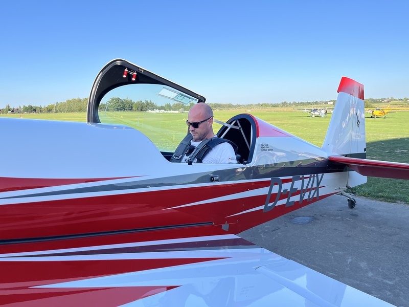 René John im Flieger